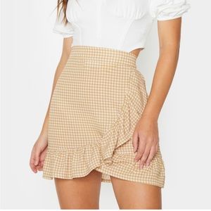 Pretty Little Thing Mini Gingham Ruffle Skirt